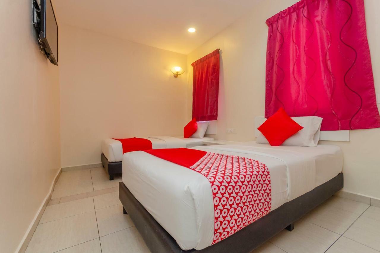 Oyo 1010 Skudai Hotel Kültér fotó