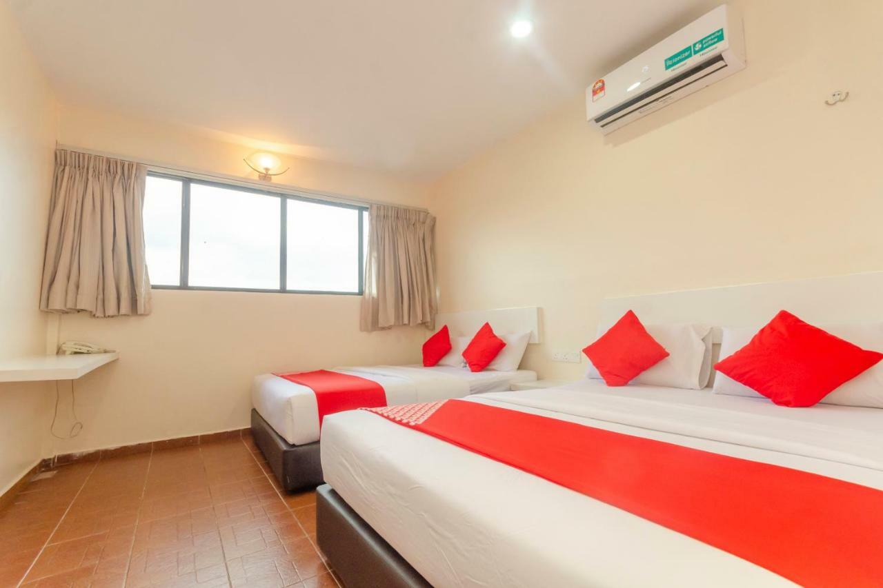Oyo 1010 Skudai Hotel Kültér fotó