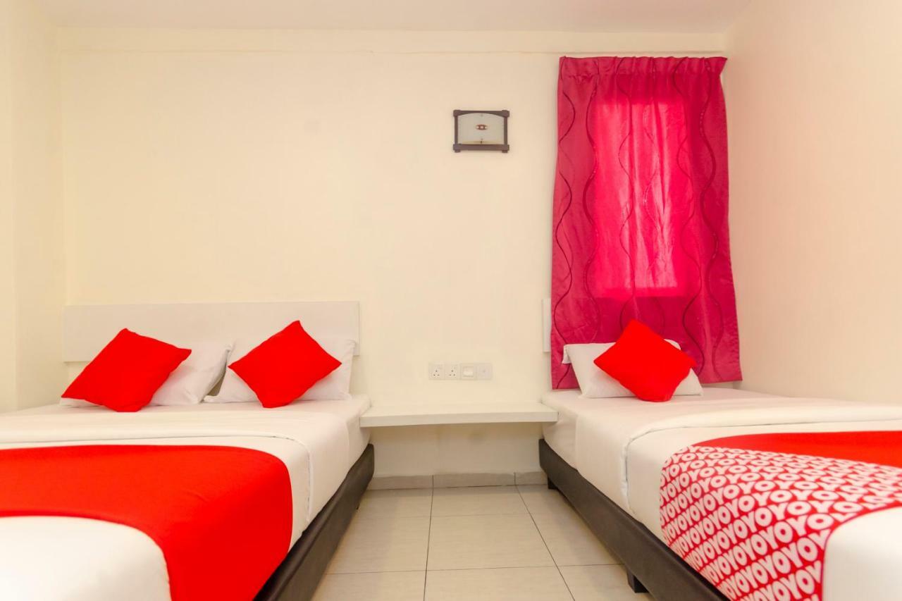 Oyo 1010 Skudai Hotel Kültér fotó