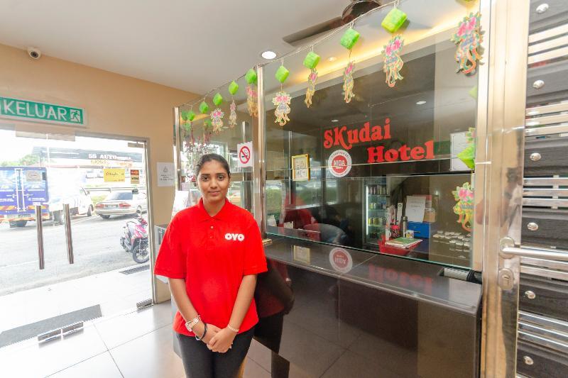 Oyo 1010 Skudai Hotel Kültér fotó