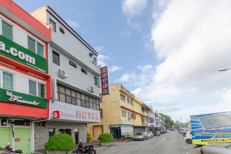 Oyo 1010 Skudai Hotel Kültér fotó