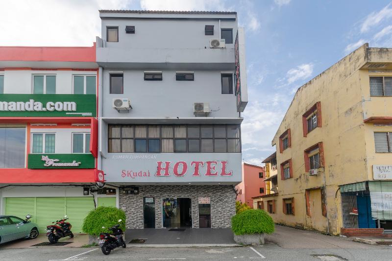Oyo 1010 Skudai Hotel Kültér fotó